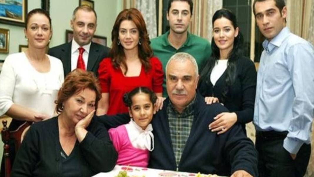 Yaprak Dökümü'nün minik Ayşe'siydi... Şebnem Ceceli'nin son halini görenler şok oluyor: O sosyal medyanın popüler güzeli 3